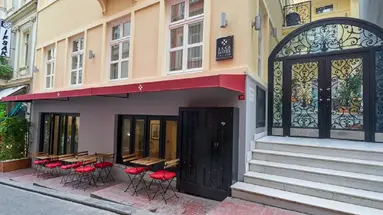 AKKA SUITES
