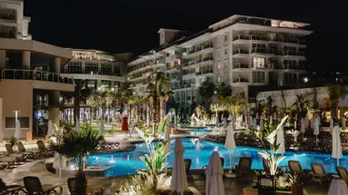 AKRA KEMER