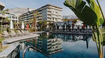 AKRA KEMER
