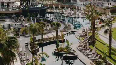 AKRA KEMER