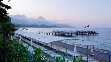 AKRA KEMER
