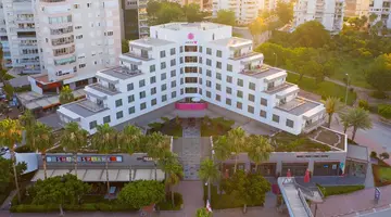 AKRA V HOTEL