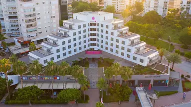 AKRA V HOTEL