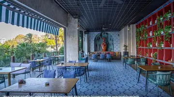 Akra V Hotel