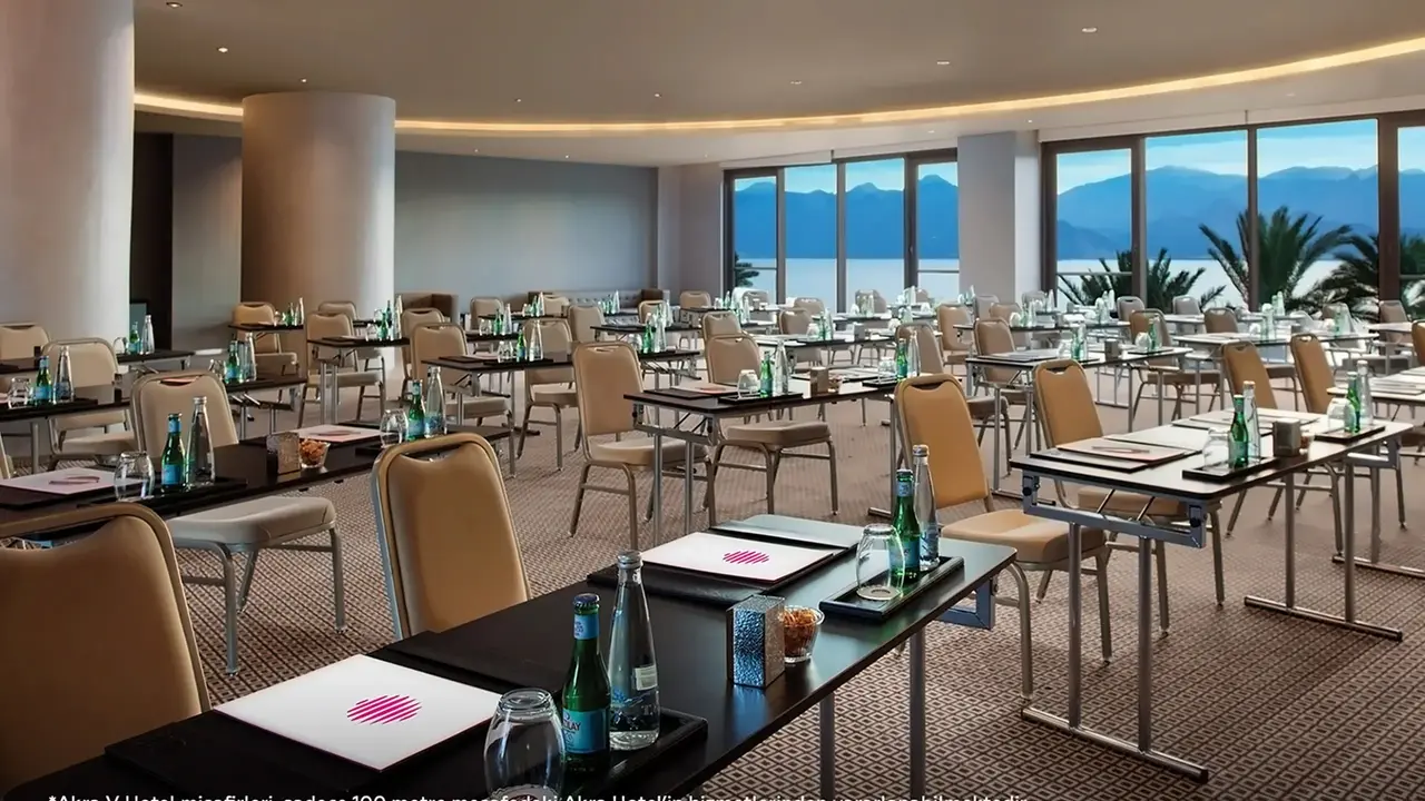 Akra V Hotel