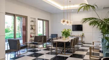 AKRA V HOTEL