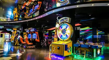 AKRA V HOTEL