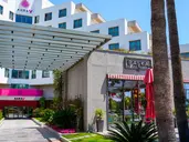 AKRA V HOTEL