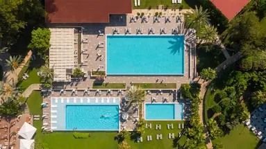 AKRA V HOTEL