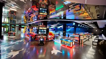 AKRA V HOTEL