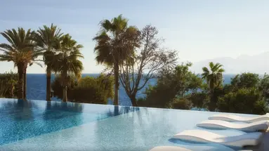 Akra V Hotel