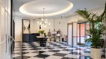 Akra V Hotel