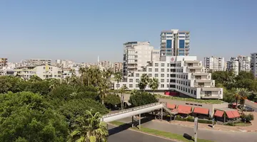 Akra V Hotel