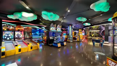 AKRA V HOTEL