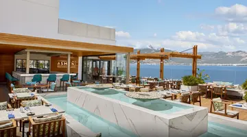 AKRA V HOTEL