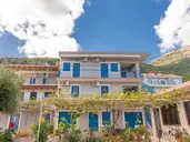 Akrogiali Studios Poros