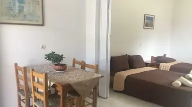 Akrogiali Studios Poros