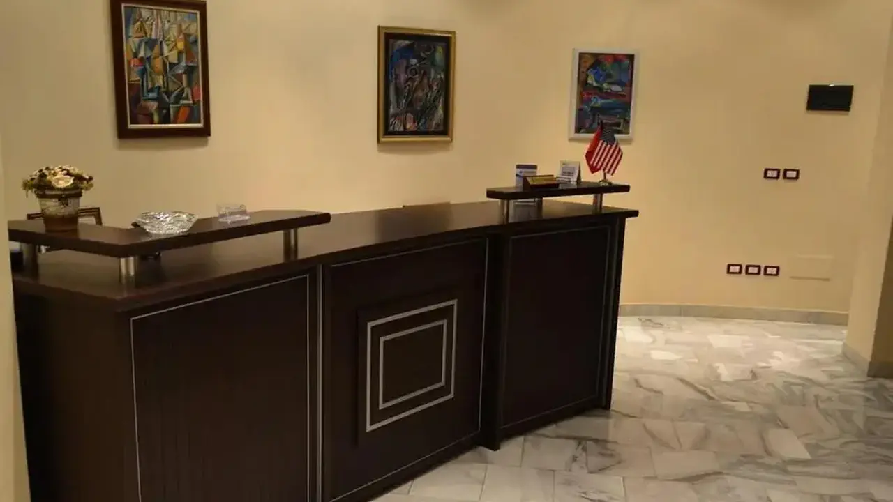 AKROPOLI HOTEL