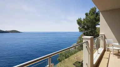 Akrotiri Beach