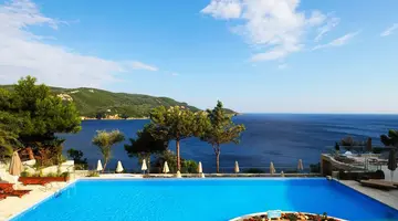 Akrotiri Beach