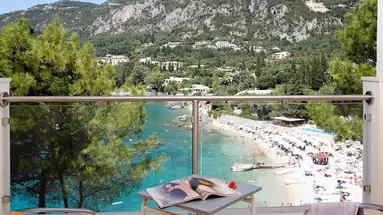 Akrotiri Beach