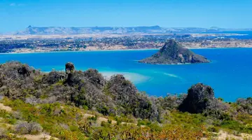 Aktywny Madagaskar: Dżungla, Tsingy I Ocean