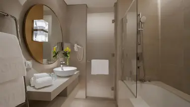 AL BANDAR ROTANA