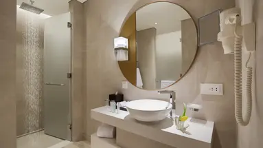 AL BANDAR ROTANA