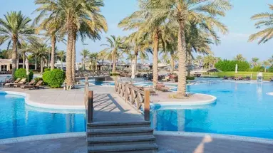 Al Bander Resort