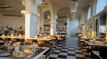Al Bander Resort