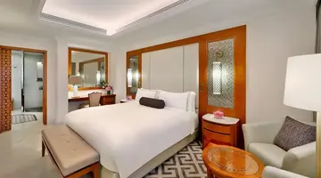 Al Bustan Palace Ritz Carlton Hotel