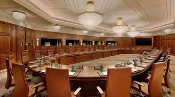 Al Bustan Palace Ritz Carlton Hotel