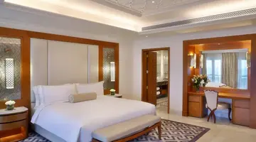 Al Bustan Palace Ritz Carlton Hotel