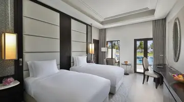 Al Bustan Palace Ritz Carlton Hotel