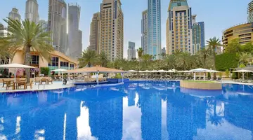 Al Habtoor Grand Resort Autograph Colle