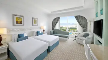 Al Habtoor Grand Resort, Autograph Collection