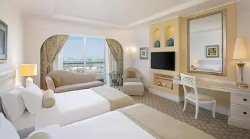 Al Habtoor Grand Resort, Autograph Collection