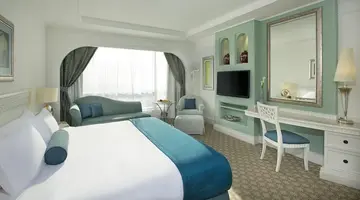 Al Habtoor Grand Resort, Autograph Collection