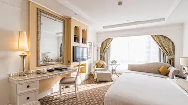 Al Habtoor Grand Resort, Autograph Collection