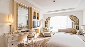 Al Habtoor Grand Resort, Autograph Collection