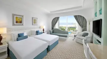 Al Habtoor Grand Resort, Autograph Collection