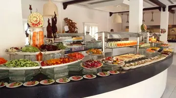Al Hamra Village Hotel