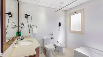 Al Hamra Village Hotel