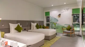 Al Khoory Courtyard Hotel
