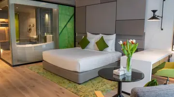 Al Khoory Courtyard Hotel