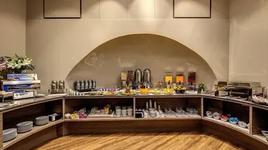 AL MANTHIA HOTEL