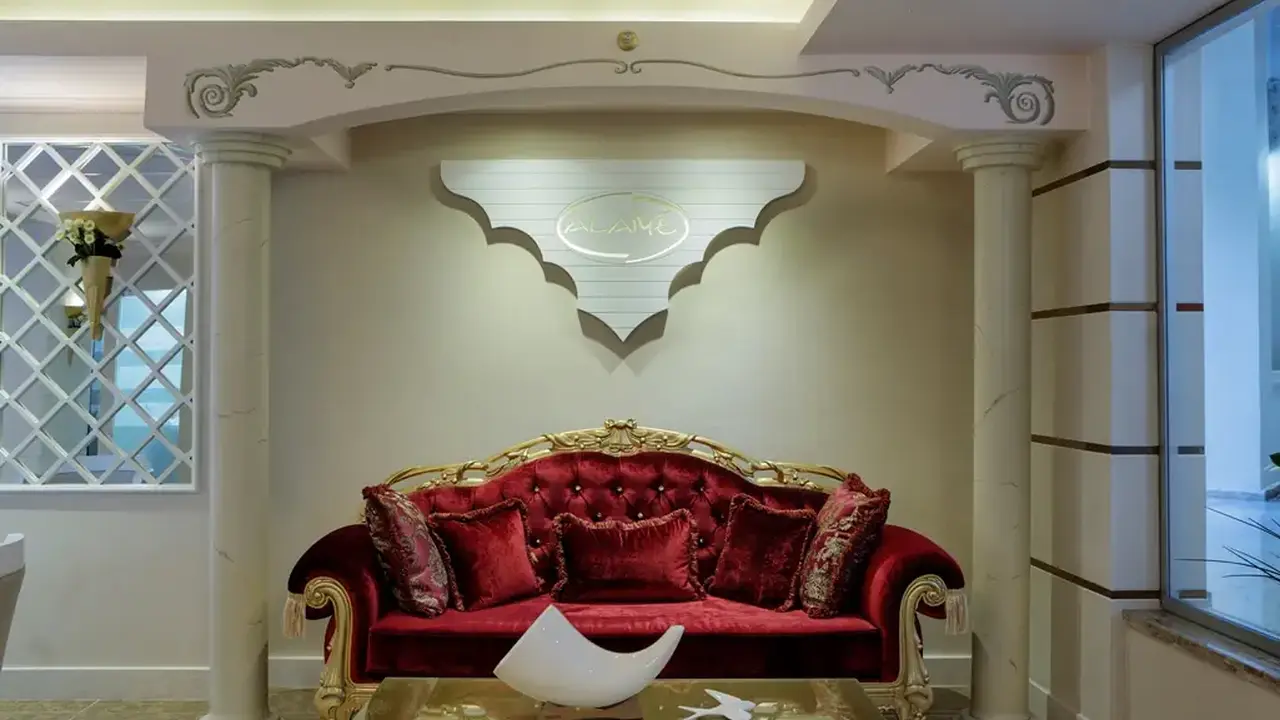 ALAIYE KLEOPATRA HOTEL