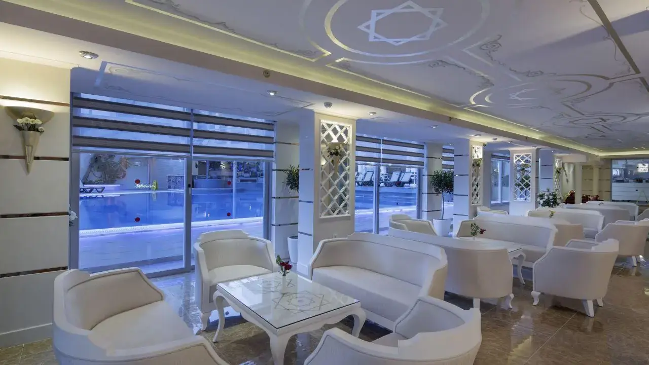 ALAIYE KLEOPATRA HOTEL