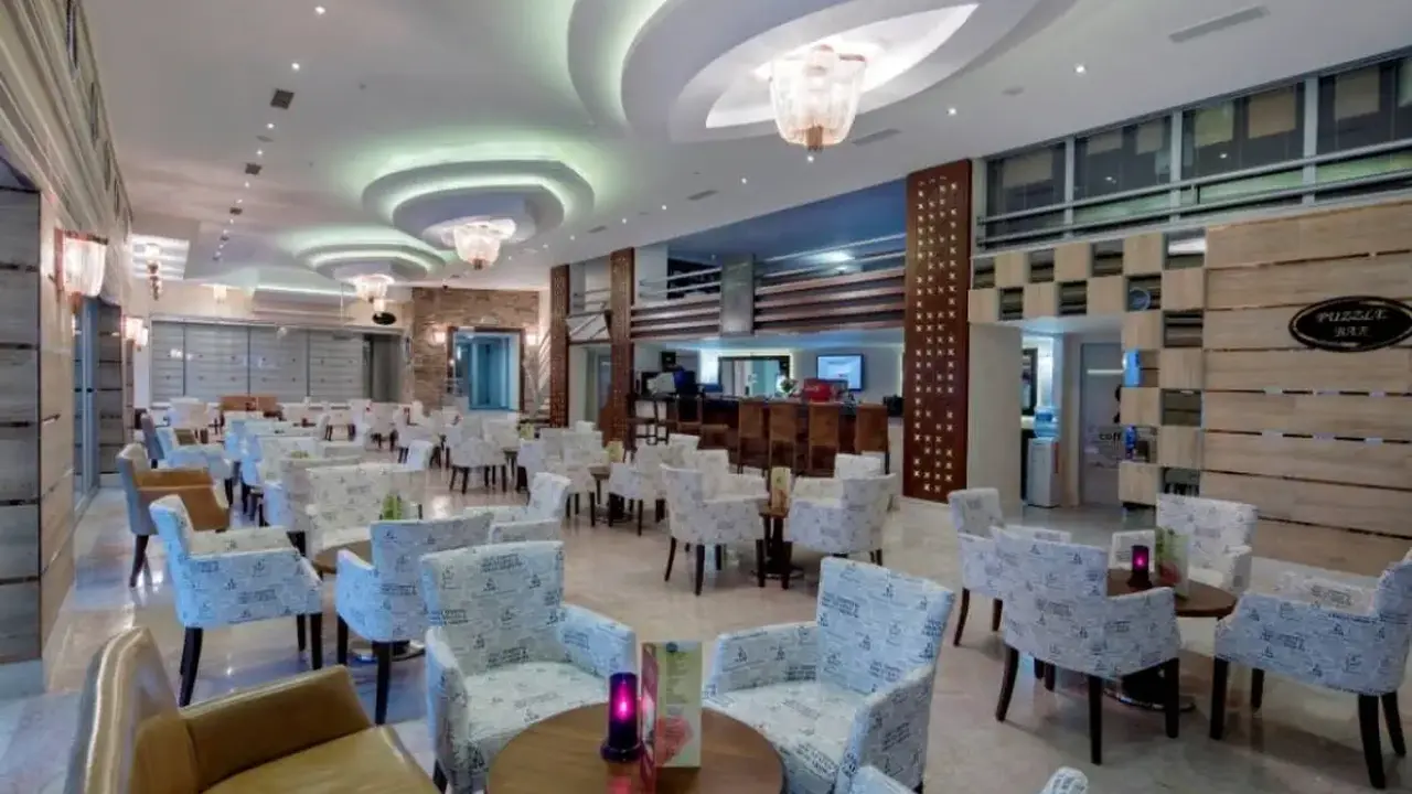ALAIYE KLEOPATRA HOTEL