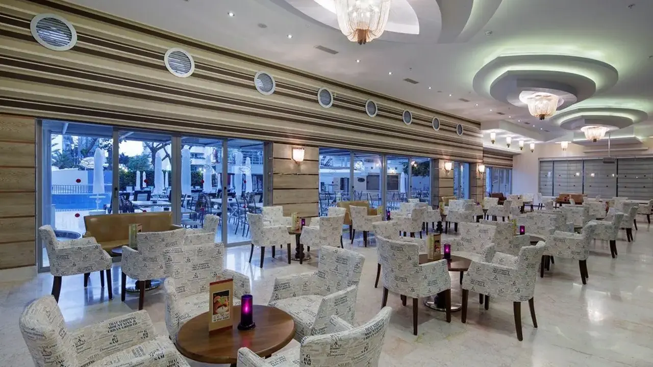 ALAIYE KLEOPATRA HOTEL